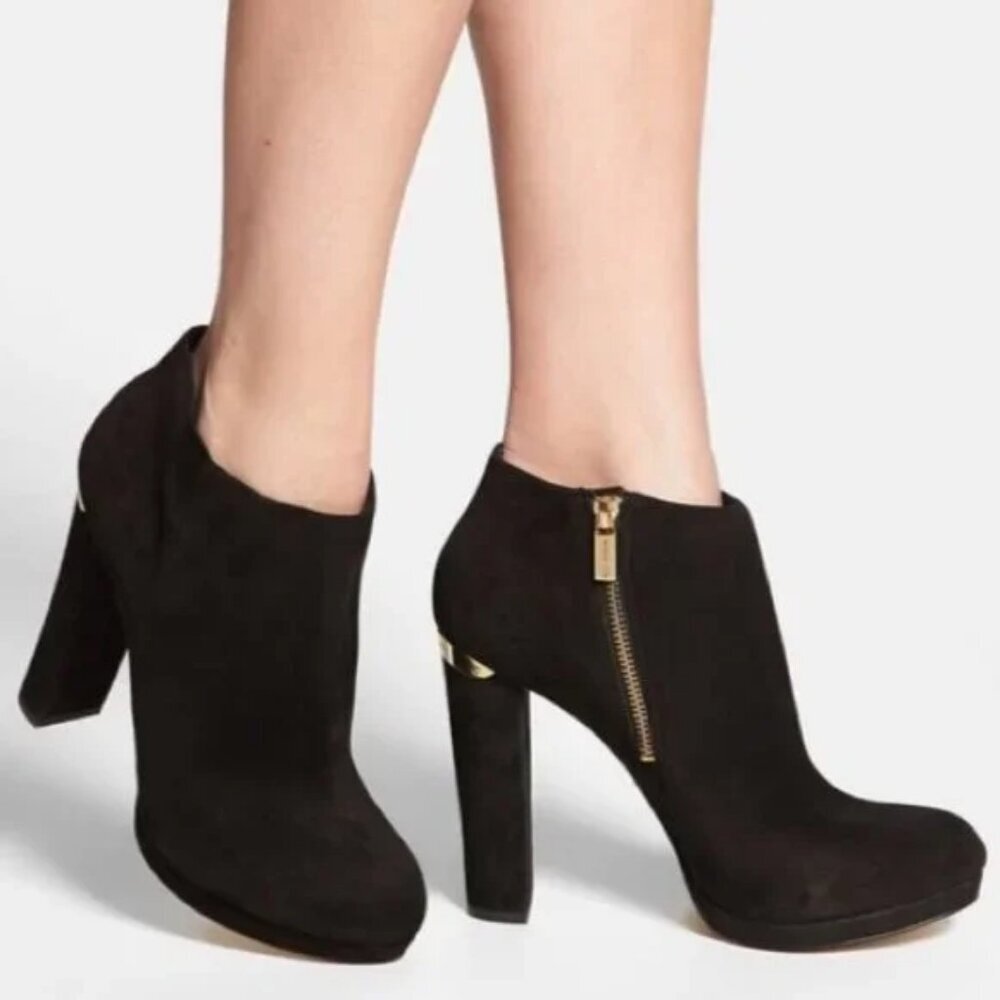 MICHAEL KORS Black suede ankle boots | Classic leather | Size 6 *